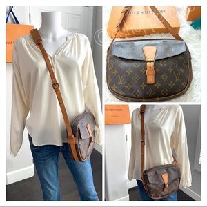 ❤️ Rare Vintage LV Mongram Crossbody Bag Large❤️